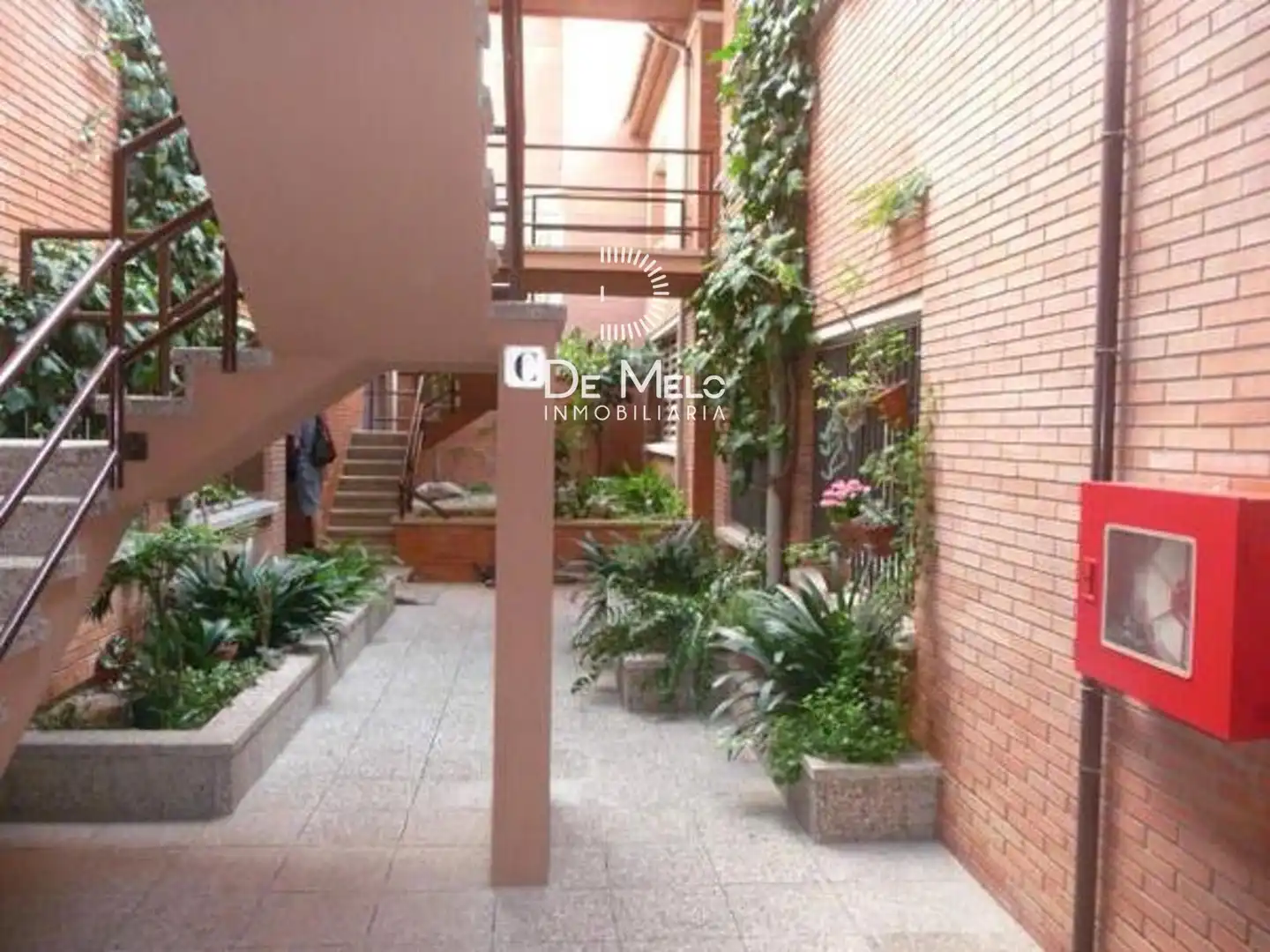Wohnung zum Verkauf in Barcelona mit Klimaanlage, Heizung und Parkett