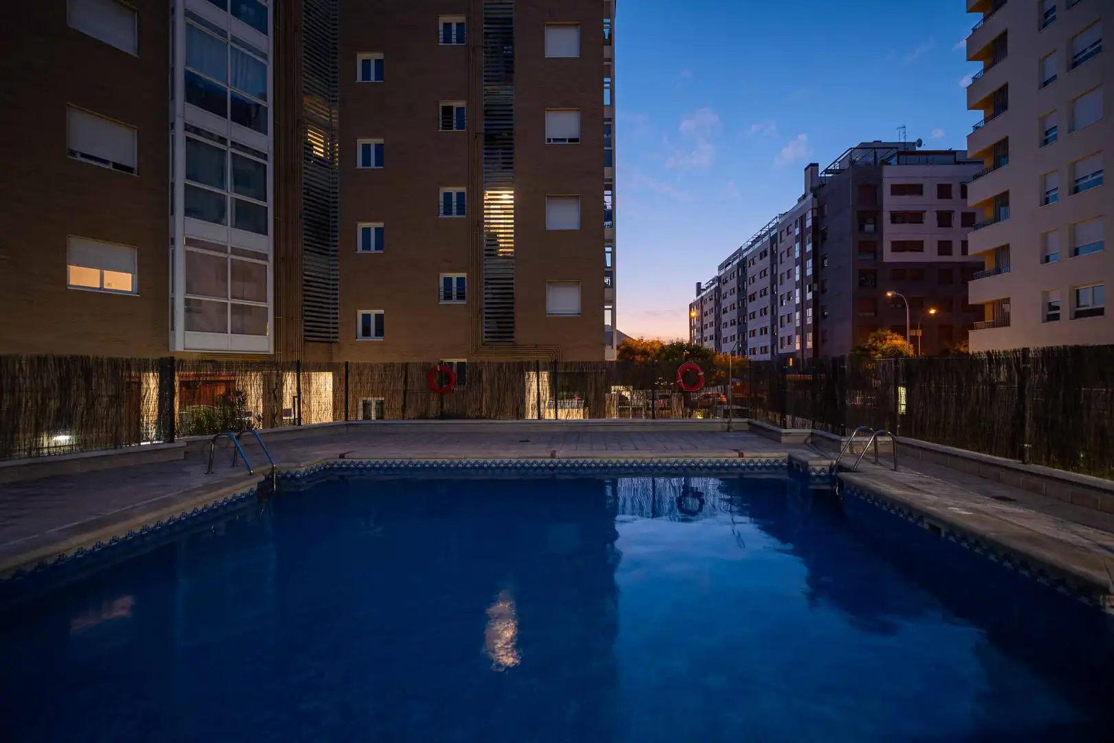 Piscina de Estudi en venda en Madrid amb Terrassa i Traster