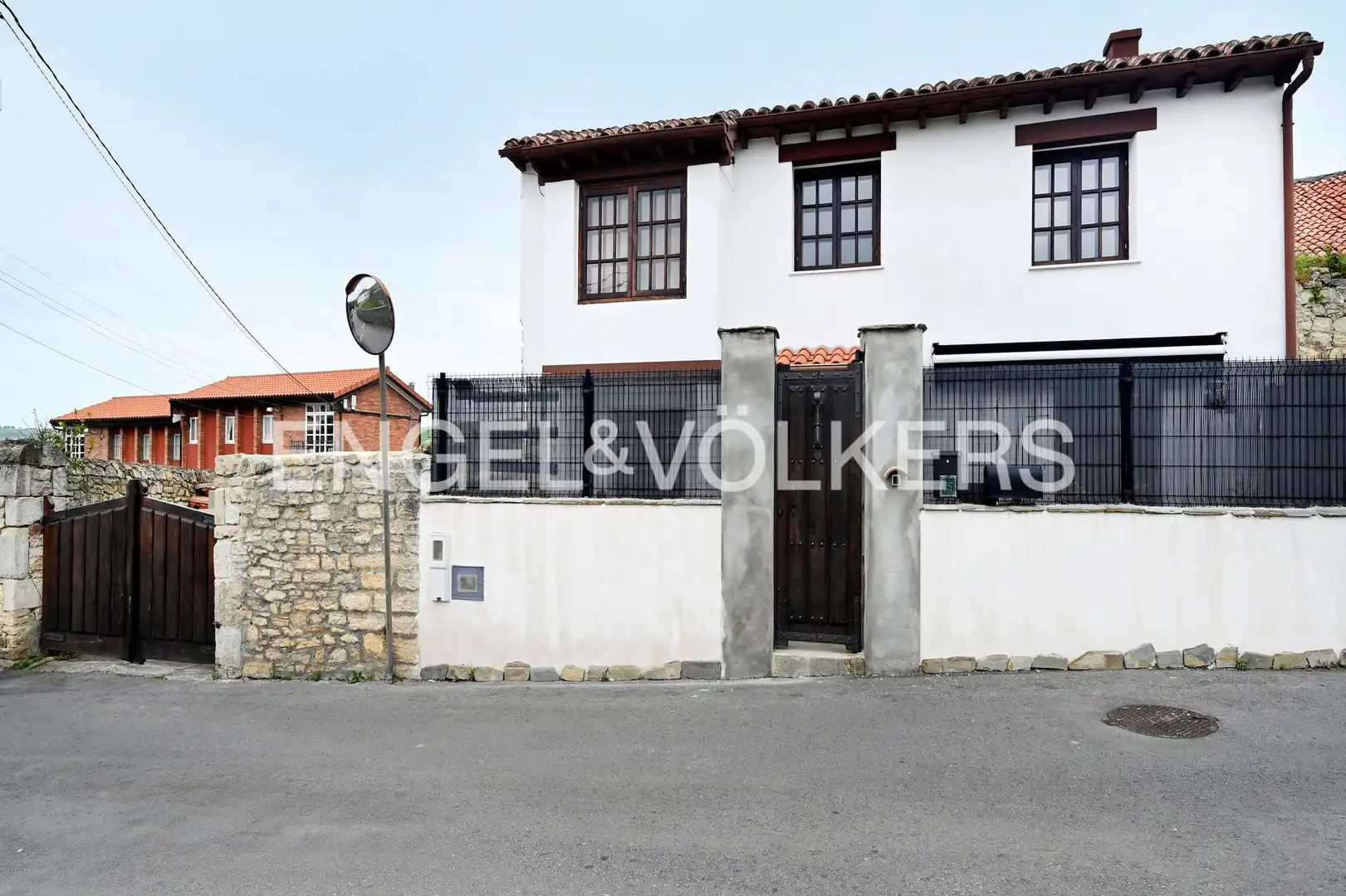 Vista exterior de Casa o chalet en venta en Suances con Calefacción y Jardín privado