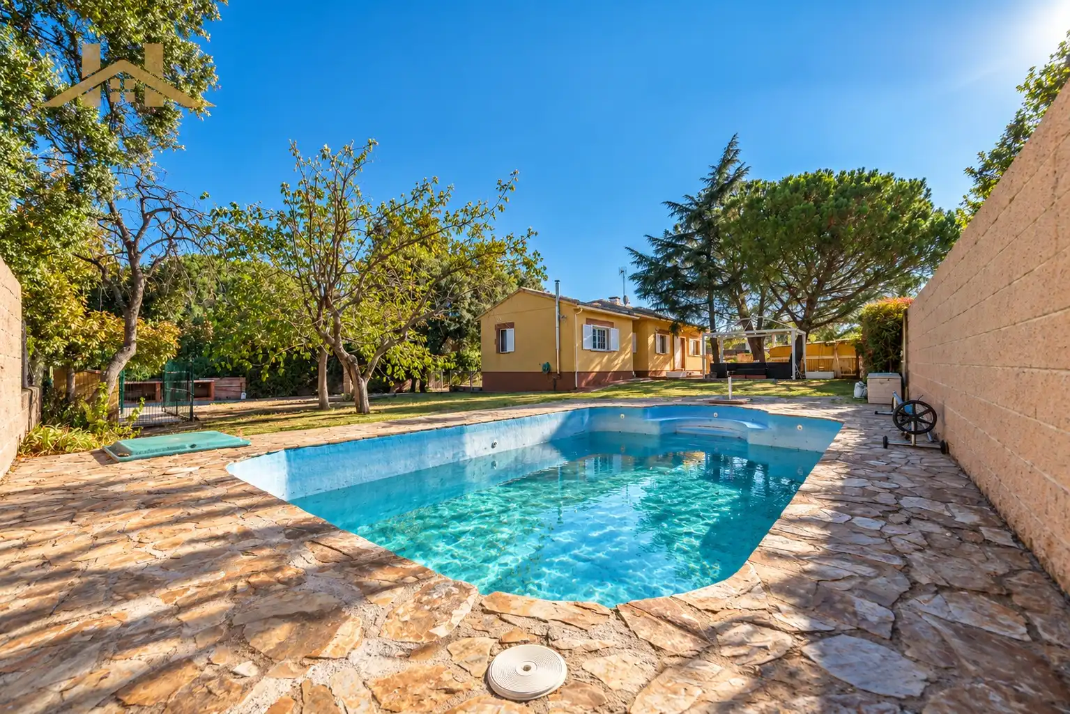 Xalet amb piscina en venda a Calle Castillo de Butrón 3, imagen 4