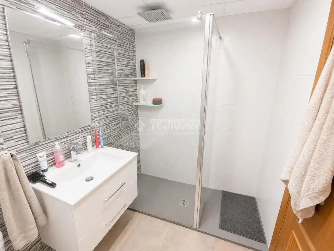 Baño de Piso en venta en Valencia con Trastero