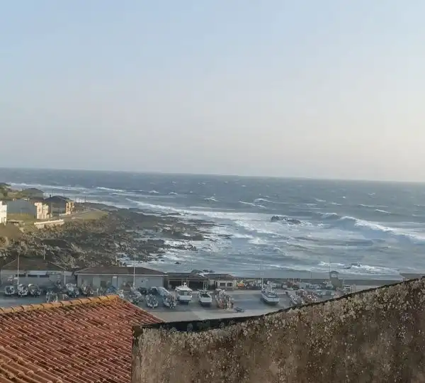 Vista exterior de Casa adosada en venda en A Guarda   amb Terrassa i Traster