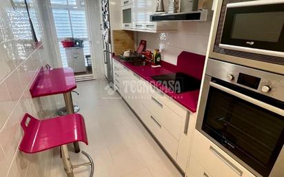 Kitchen of Flat for sale in Parla  with Heating, Storage room and Community pool