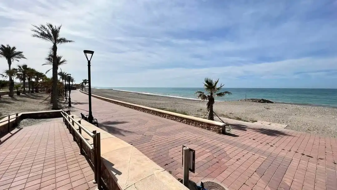 Casa adosada en venta en Calle Canjáyar, 18, Balanegra
