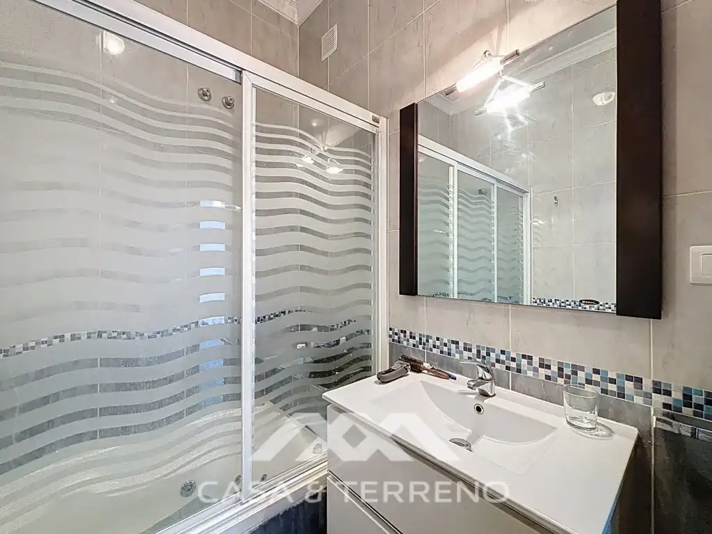Bany de Casa o xalet en venda en Vélez-Málaga amb Aire condicionat, Jardí privat i Terrassa