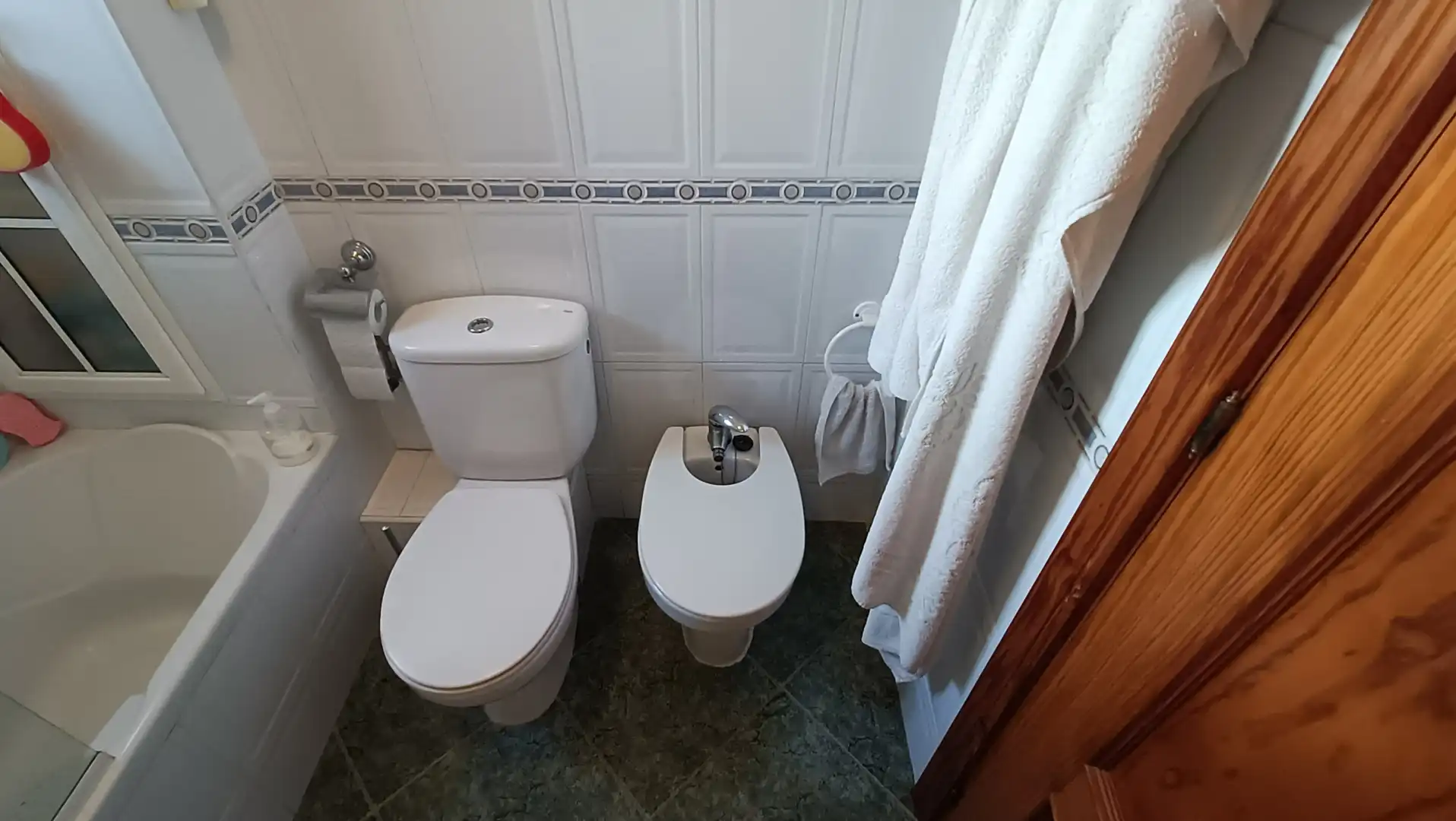 Bathroom of Flat for sale in Isla Cristina  with Air Conditioner, Furnished and Oven