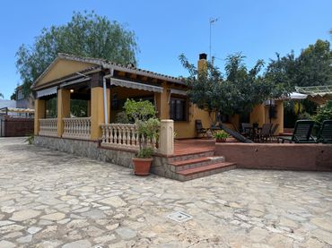 Xalet amb jardí en venda a El Puerto