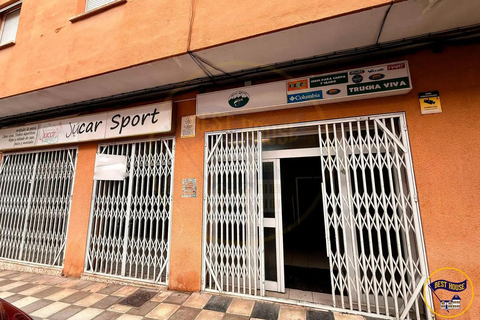 Local en venta en Calle de Barcelona, Reyes Católicos - Paseo San Antonio