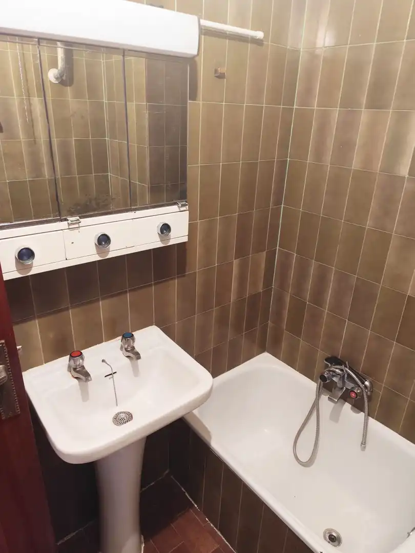 Badezimmer von Wohnung zum Verkauf in Palencia mit Heizung und Terrasse