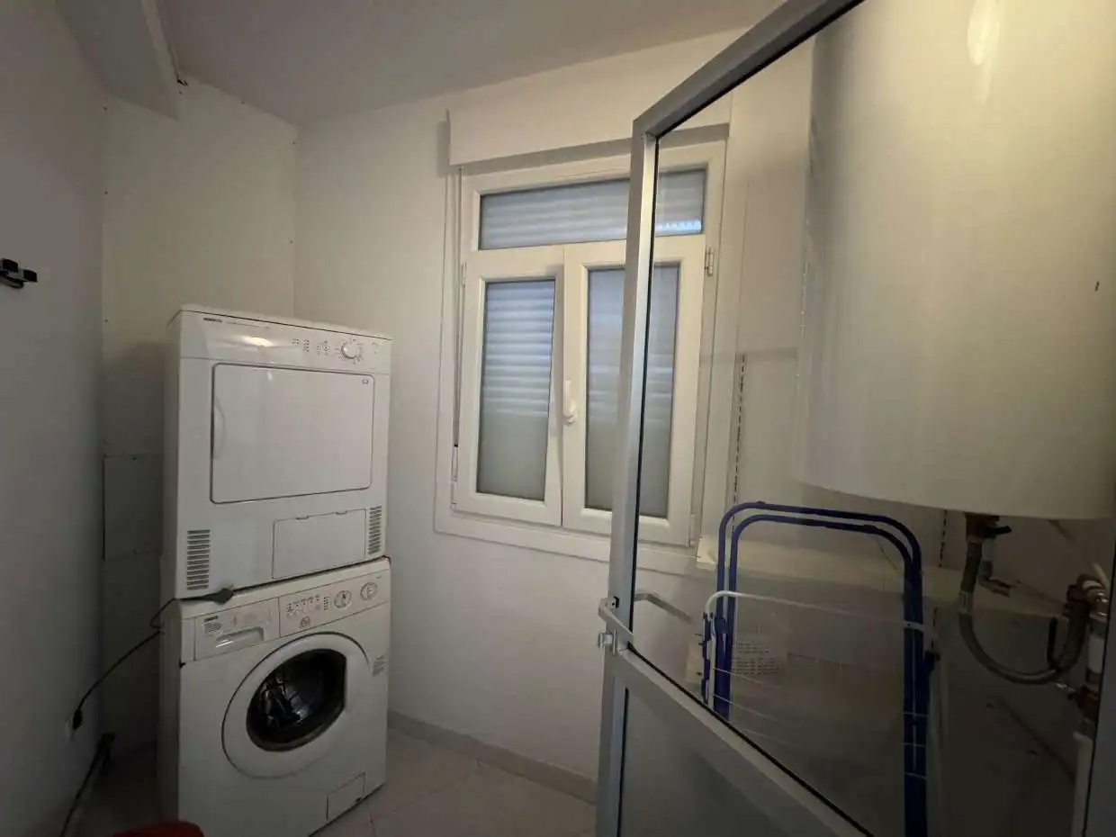Habitación de Piso de alquiler en Carballo con Calefacción, Amueblado y Horno