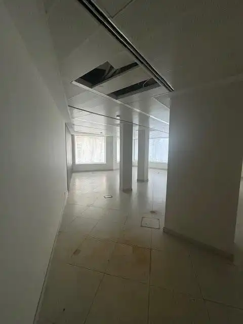 Commercial properties for rent in Calle Nuestra Señora de la Almudena, Vírgenes