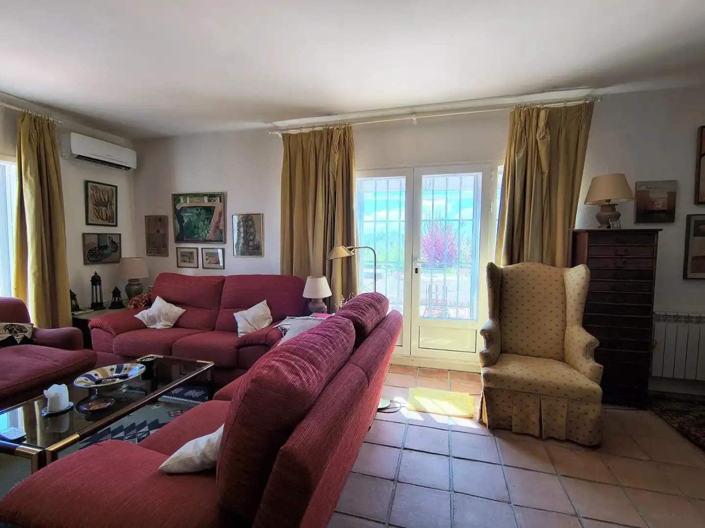 Wohnzimmer von Country house zum Verkauf in Belinchón mit Heizung