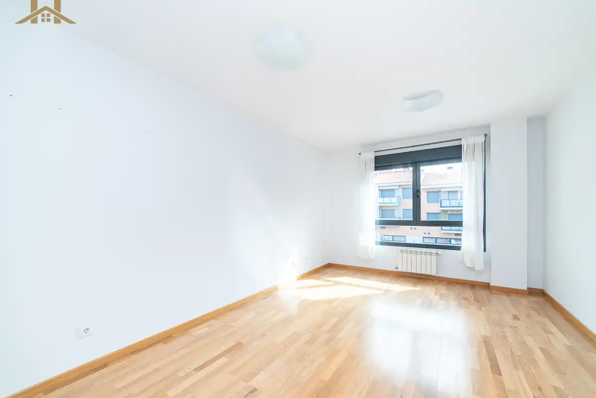 Habitación de Piso en venta en Guadarrama con Aire acondicionado, Calefacción y Piscina comunitaria