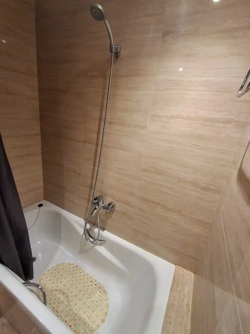 Badezimmer von Wohnung zum Verkauf in L'Ampolla mit Klimaanlage, Heizung und Terrasse