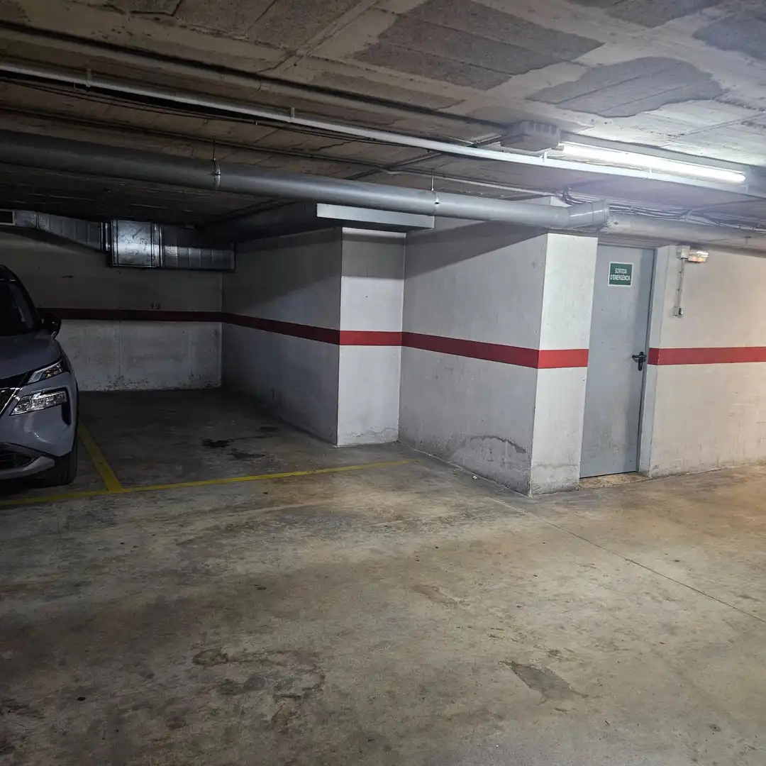 Einzelparkplatz zur Miete in Carrer Carrer Serra de Vall-lloreda, imagen 2