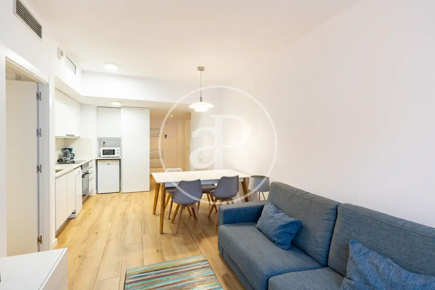 Living room of Flat for sale in Barcelona  with Air Conditioner, Heating and Community pool