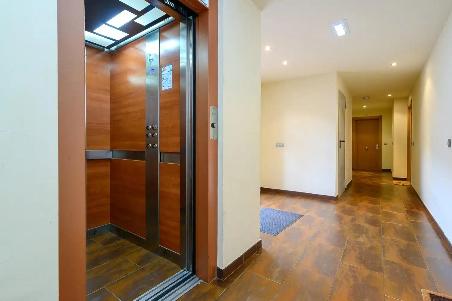 Piso en venta en Aller con Calefacción, Trastero y Amueblado