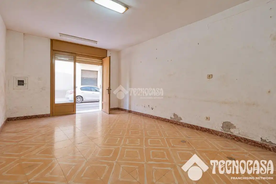 Local comercial en venda a Centre, imagen 2