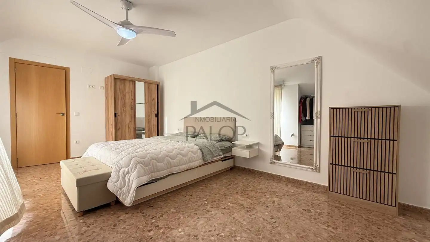 Schlafzimmer von Maisonette zum Verkauf in La Pobla Llarga mit Klimaanlage und Terrasse