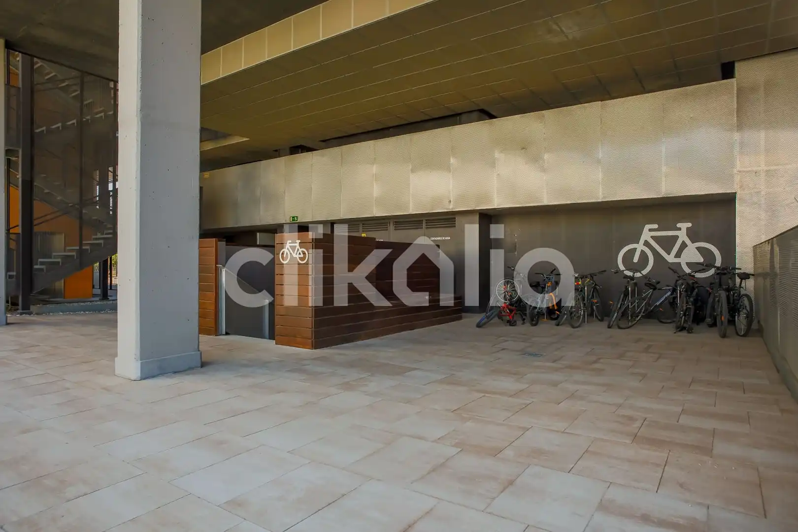 Vista exterior de Piso en venta en Villa de Vallecas