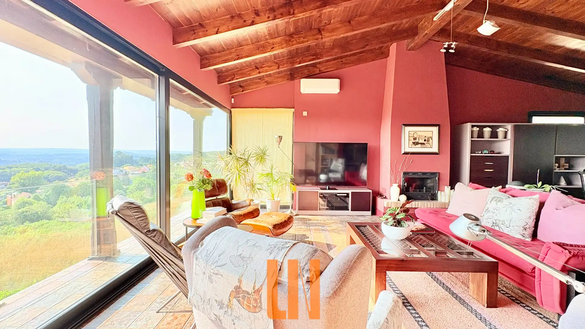 Sala d'estar de Casa o xalet en venda en Sada (A Coruña) amb Aire condicionat, Calefacció i Jardí privat