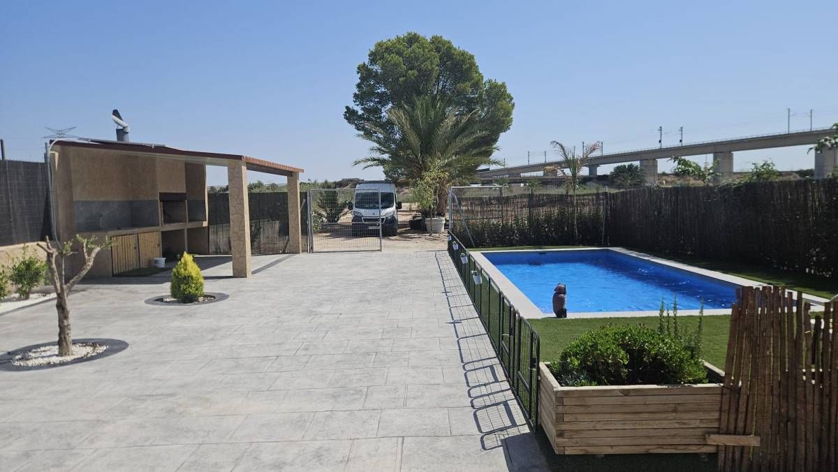 Swimming pool of House or chalet for sale in Crevillent  with Heating and Swimming Pool