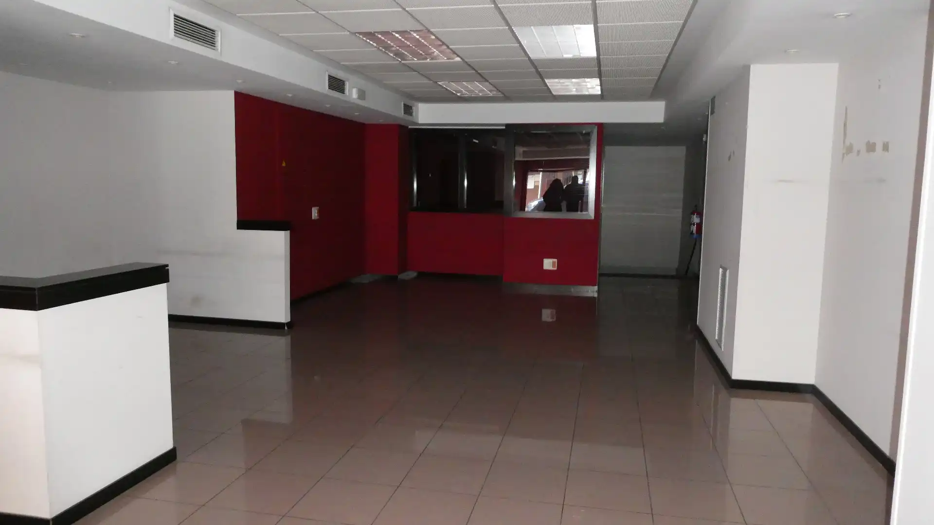 Business premises to rent in Avenida de las Tres Cruces 12, imagen 2
