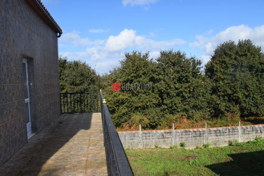 Casa o xalet en venda en Santiago de Compostela  amb Calefacció, Terrassa i Balcó