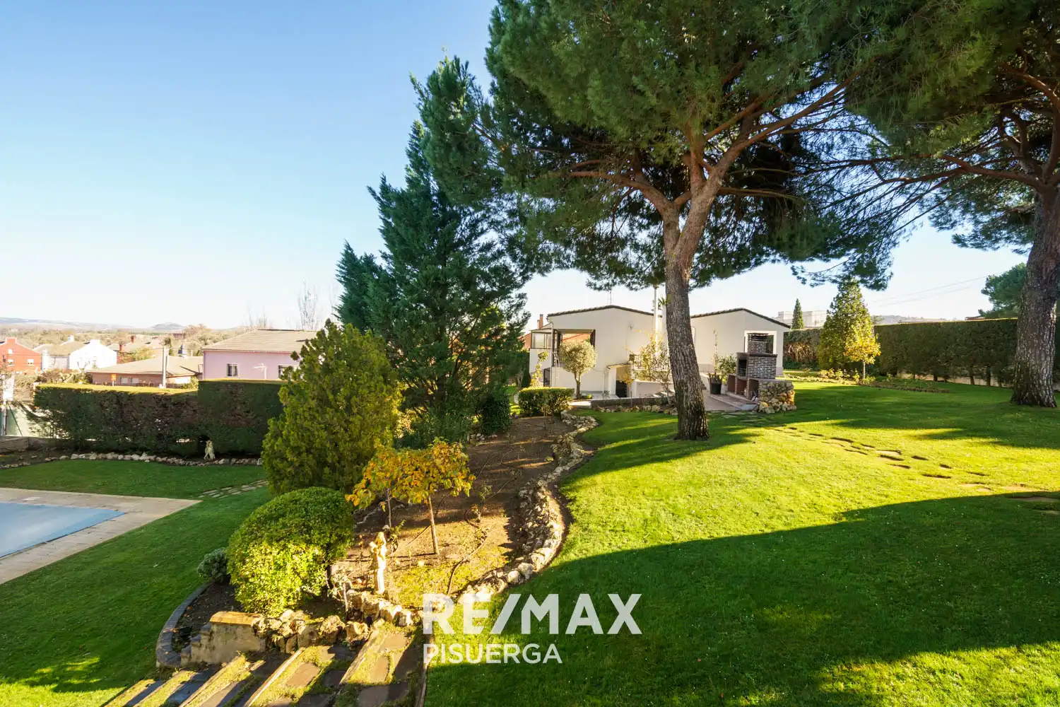 Jardí de Casa o xalet en venda en Tudela de Duero amb Calefacció, Jardí privat i Terrassa