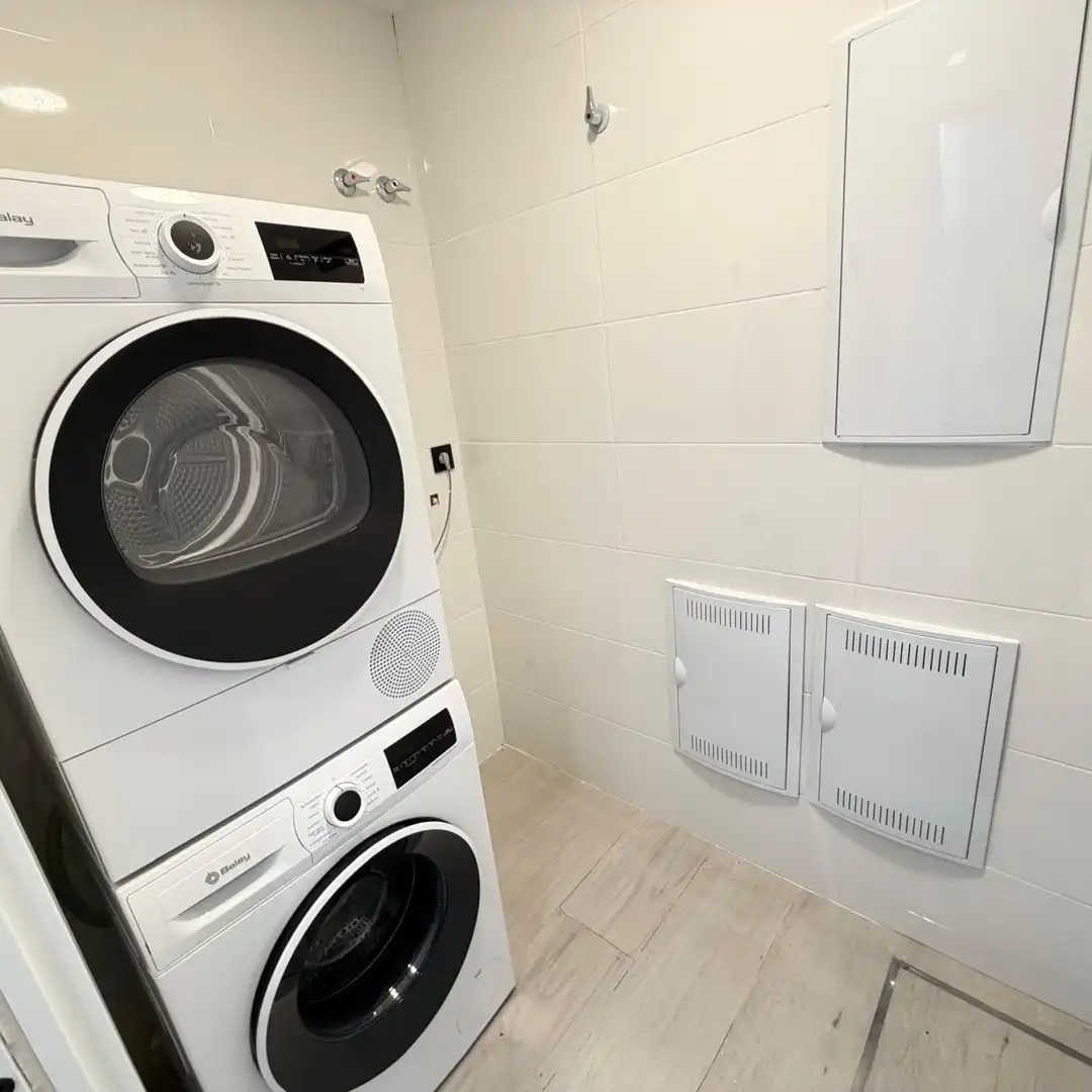 Bany de Casa o xalet en venda en Benidorm amb Aire condicionat, Jardí privat i Piscina