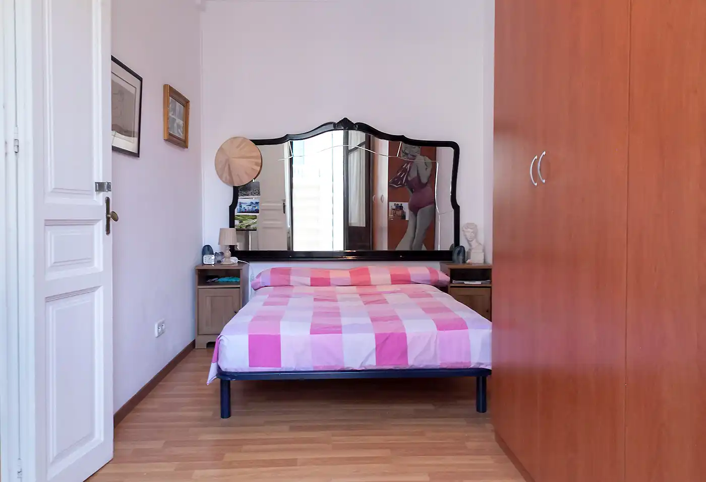 Habitación de Piso en venta en Barcelona con Balcón