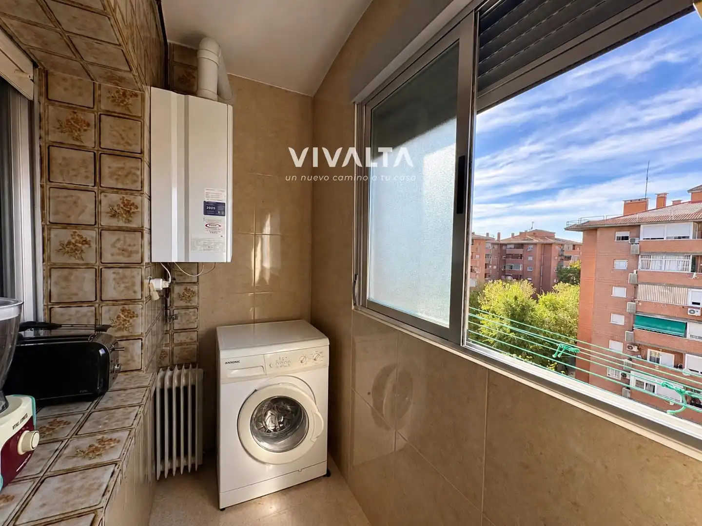 Flat with lift for sale in Vía Lusitana, imagen 4