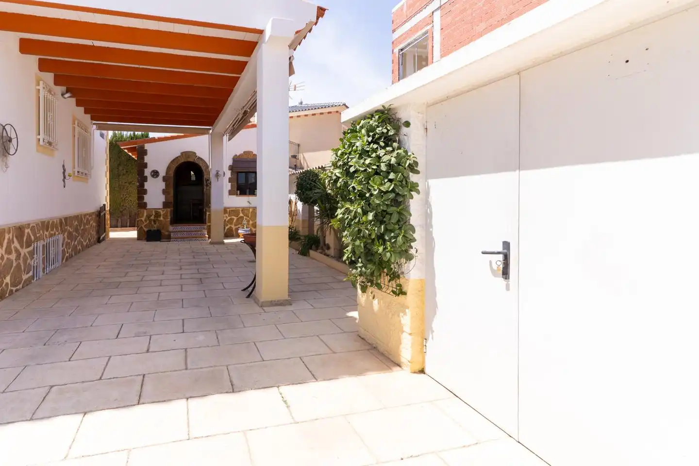 Casa o chalet en venta en Elche / Elx con Aire acondicionado, Calefacción y Jardín privado