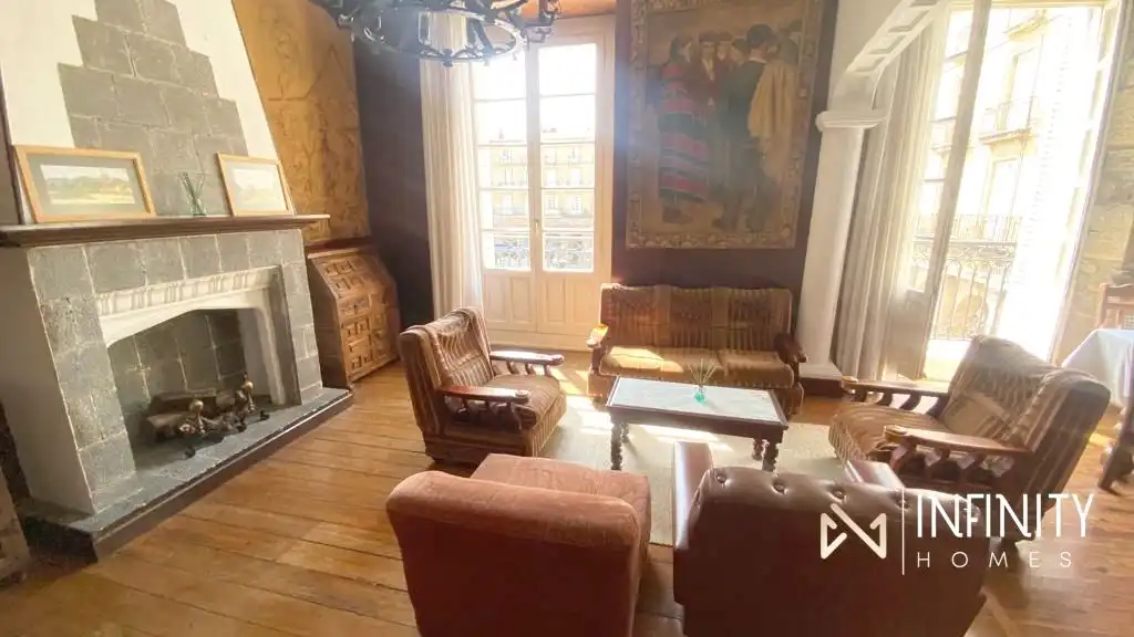Sala d'estar de Pis de lloguer en Bilbao  amb Balcó