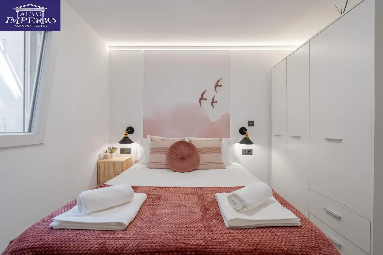 Schlafzimmer von Wohnung zum Verkauf in Granada mit Klimaanlage, Parkett und Möbliert