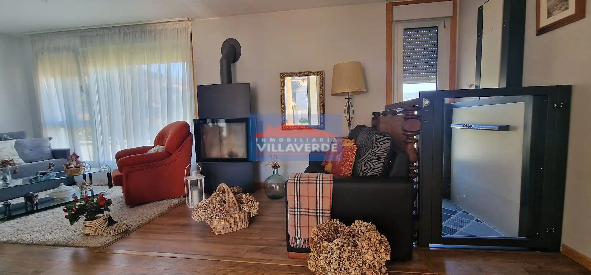 Sala de estar de Casa o chalet en venta en Cangas  con Terraza, Trastero y Piscina