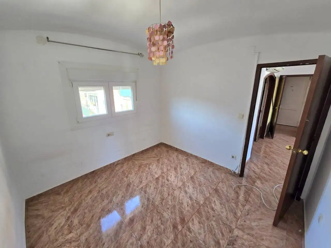 Habitación de Piso en venta en Salt con Aire acondicionado