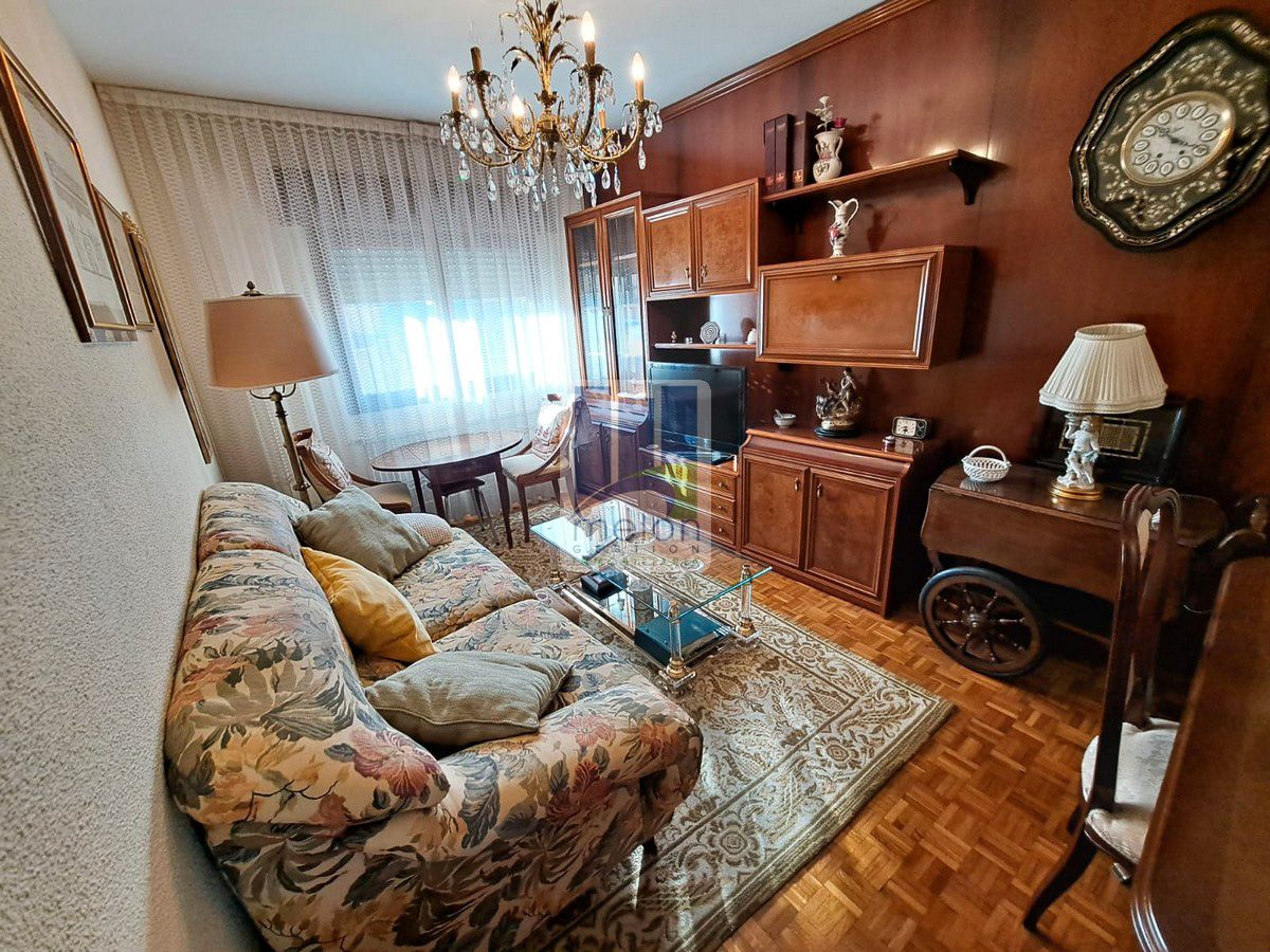 Sala d'estar de Pis en venda en Burgos Capital