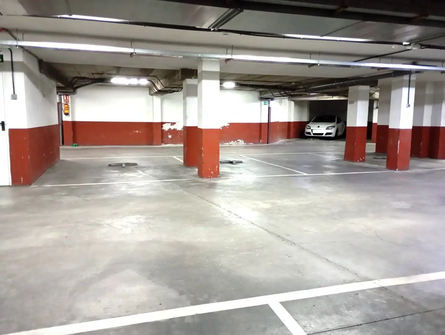 Einzelparkplatz mit Aufzug zur Miete in Calle de Tomás Bretón 58, imagen 9