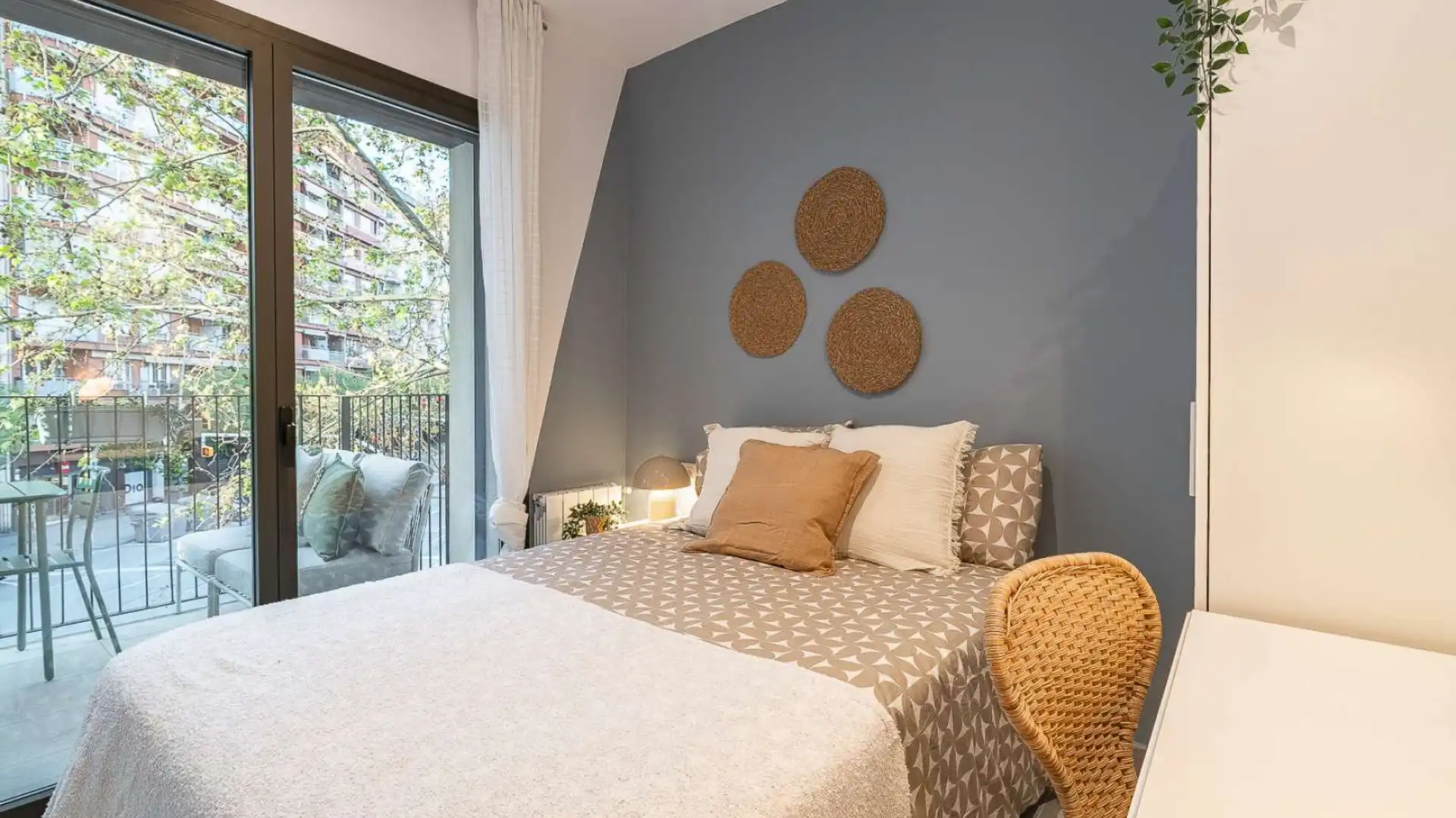 Dormitori de Pis per a compartir en  Barcelona Capital amb Aire condicionat, Calefacció i Terrassa