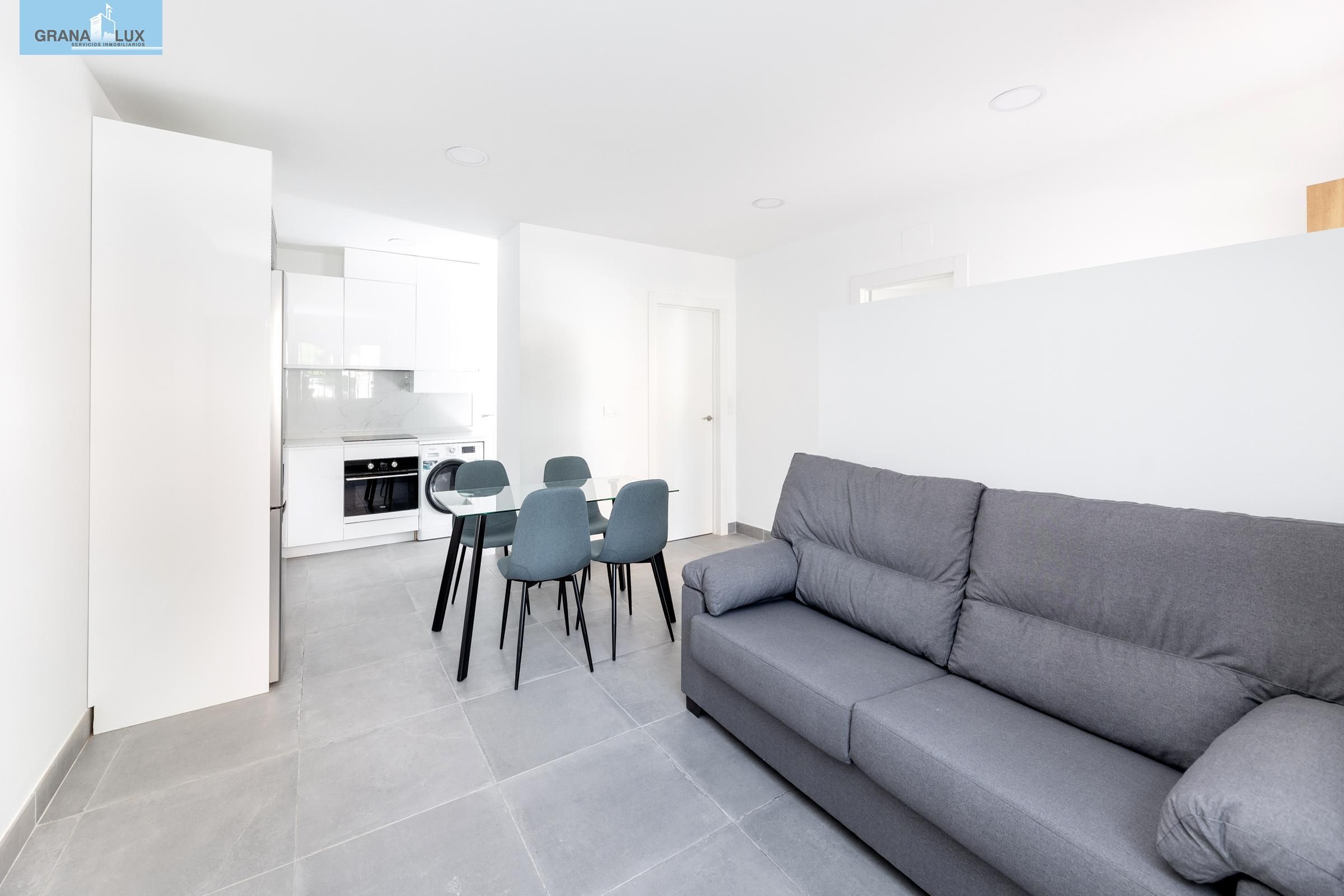 Living room of Apartment for sale in  Granada Capital