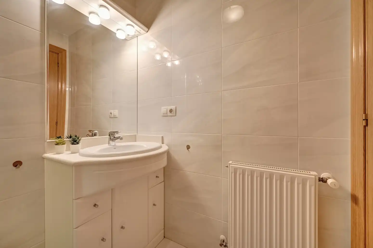 Baño de Piso en venta en Berrioplano / Berriobeiti con Calefacción, Parquet y Trastero