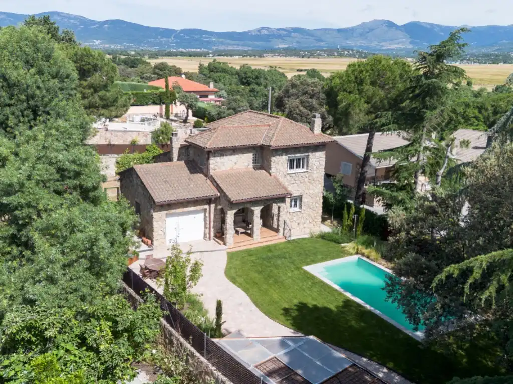 Vista exterior de Casa o chalet en venta en Galapagar con Jardín privado, Terraza y Trastero