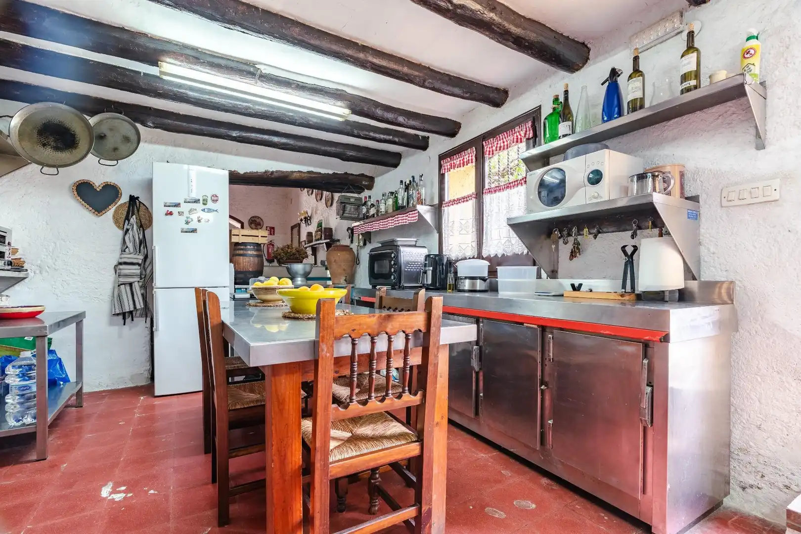 Cuina de Casa o xalet en venda en Vespella de Gaià amb Calefacció, Terrassa i Balcó