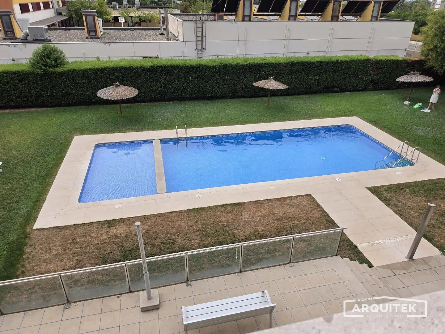 Piscina de Pis en venda en Lleida amb Aire condicionat, Calefacció i Jardí privat