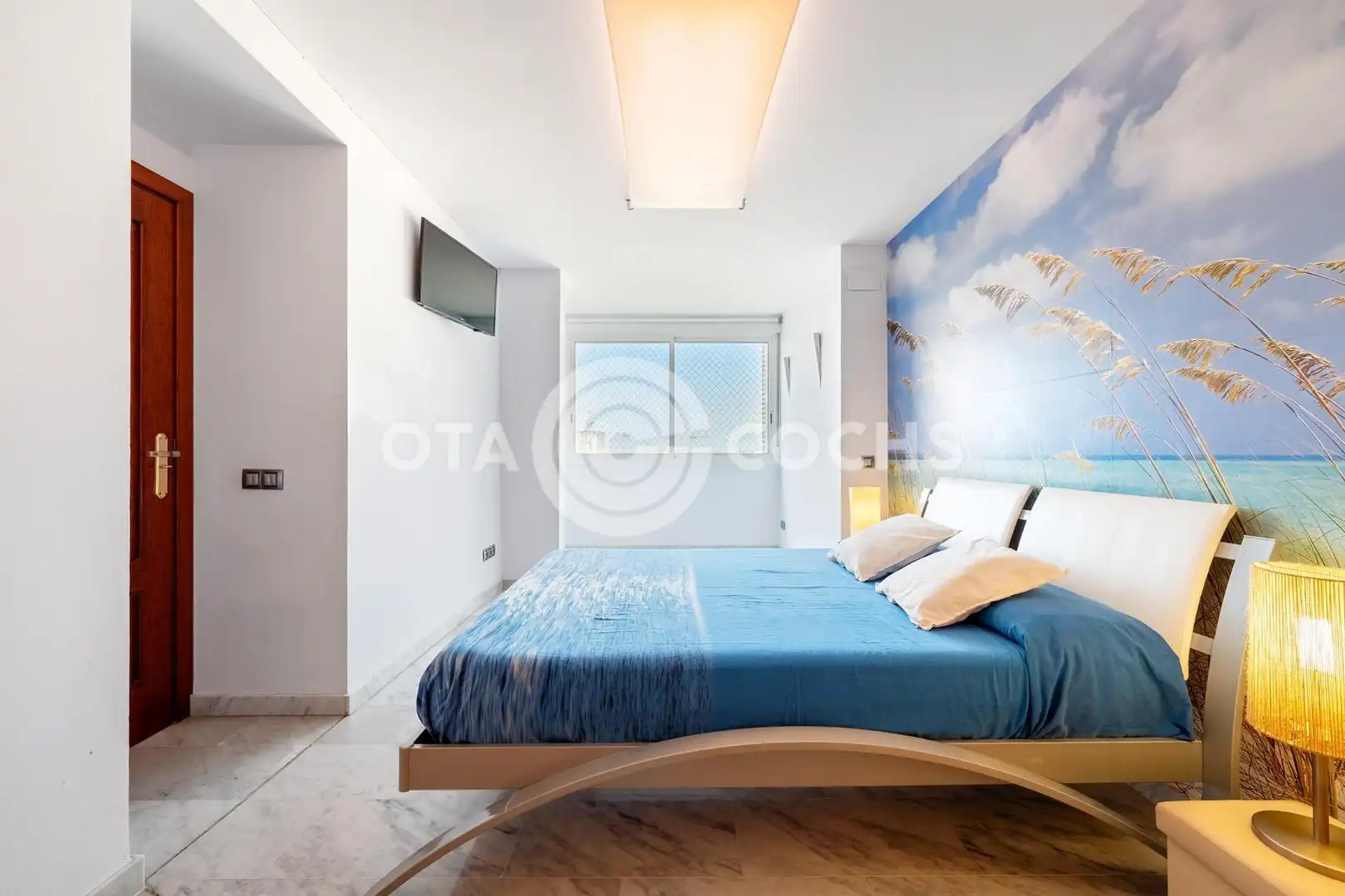Schlafzimmer von Dachboden zum Verkauf in Cambrils mit Klimaanlage, Heizung und Terrasse