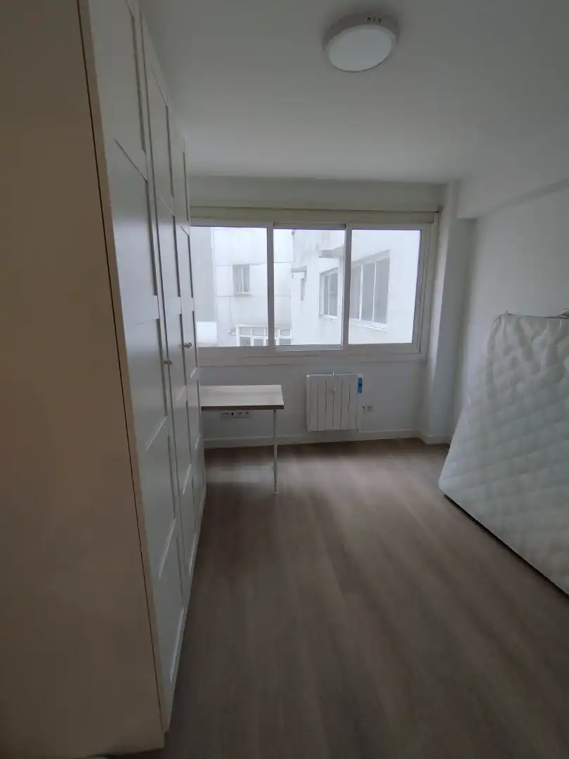 Habitación de Piso de alquiler en A Coruña Capital  con Calefacción, Amueblado y Horno