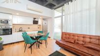 Sala d'estar de Estudi en venda en Las Rozas de Madrid amb Aire condicionat i Terrassa
