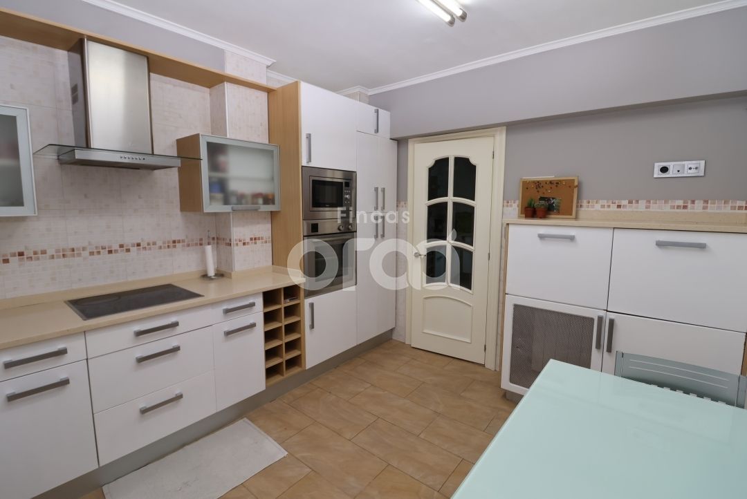 Kitchen of Flat for sale in Santurtzi   with Heating, Terrace and Furnished