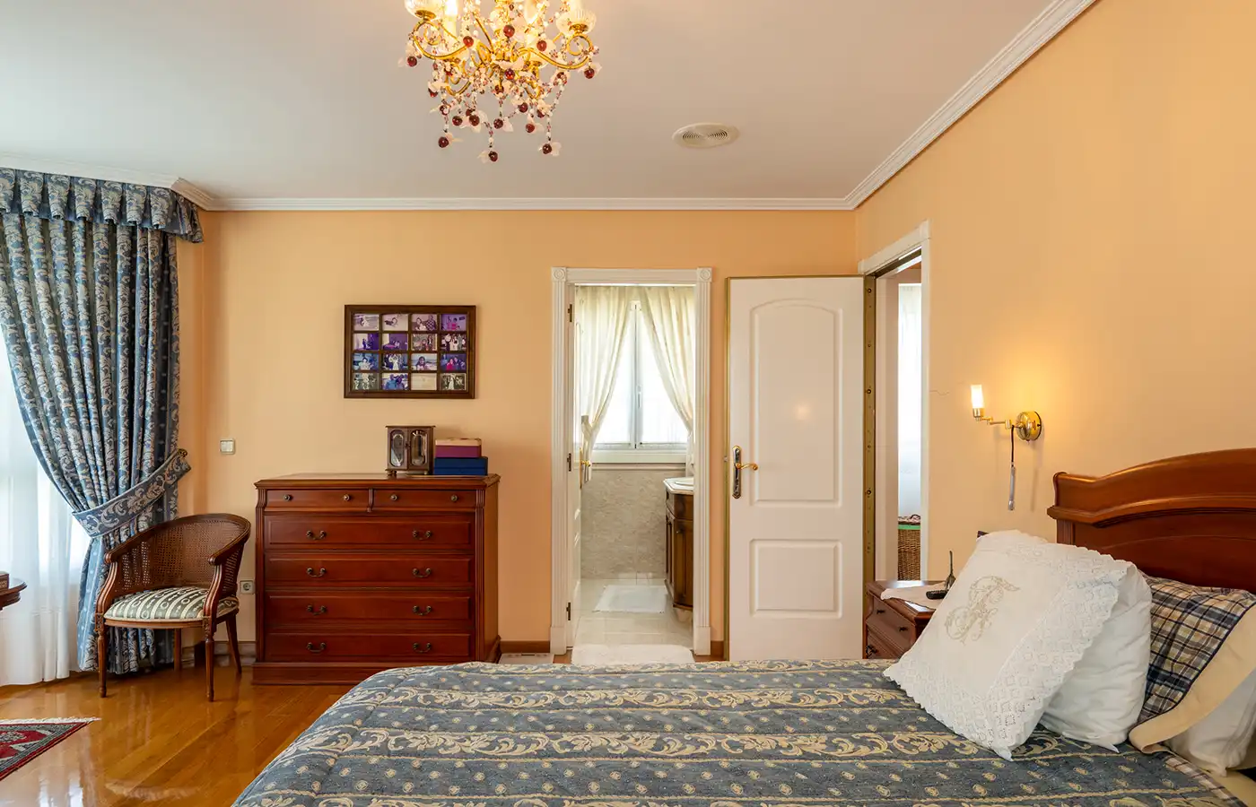 Chalet con terraza en venta en Avenida Rosalía Castro 126, imagen 31